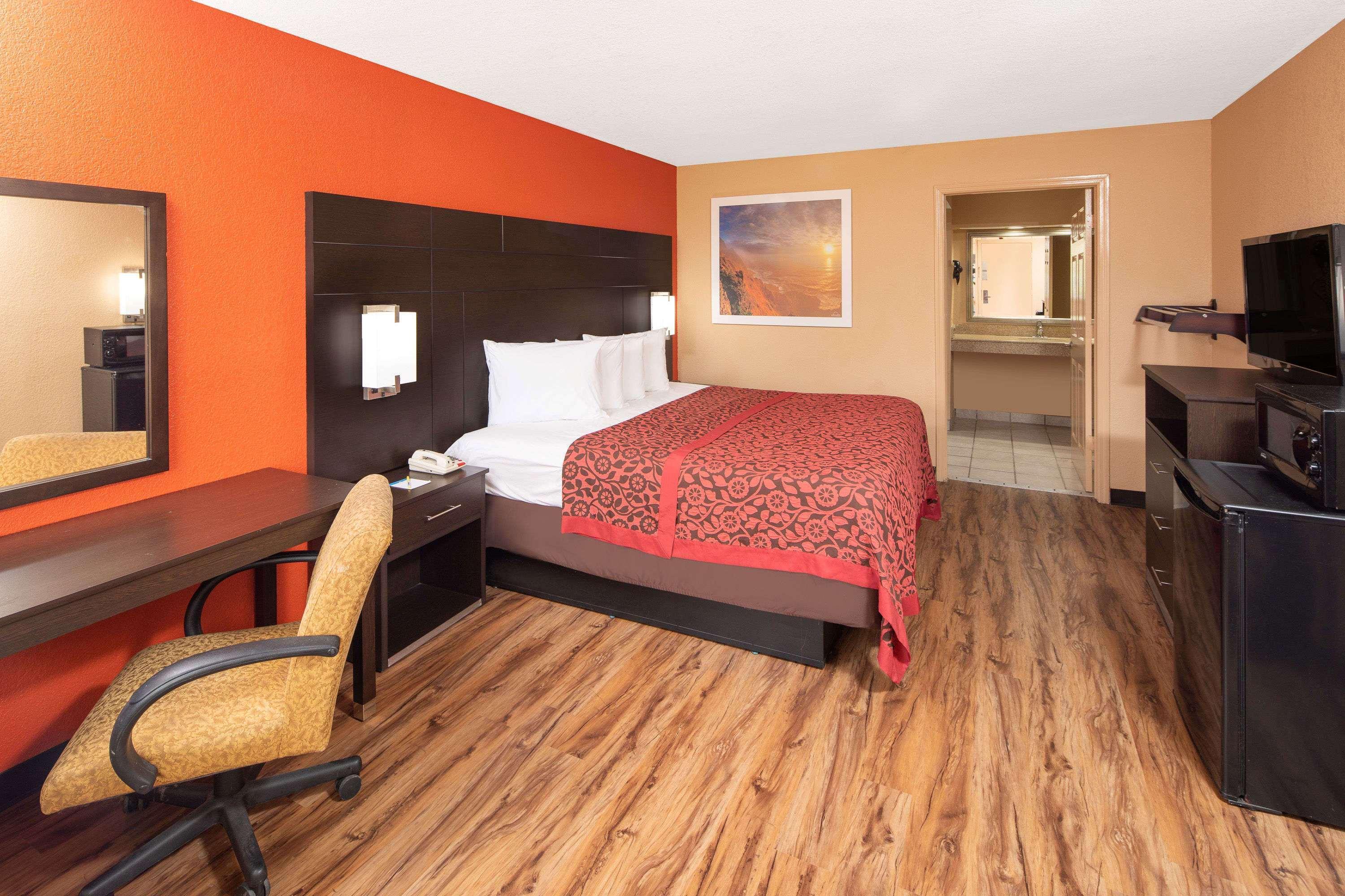 Days Inn By Wyndham Tupelo Ngoại thất bức ảnh