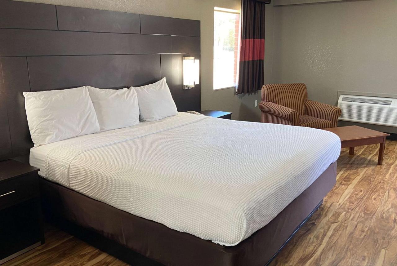 Days Inn By Wyndham Tupelo Ngoại thất bức ảnh
