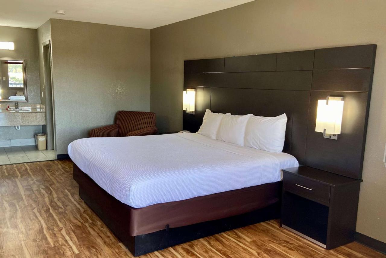 Days Inn By Wyndham Tupelo Ngoại thất bức ảnh