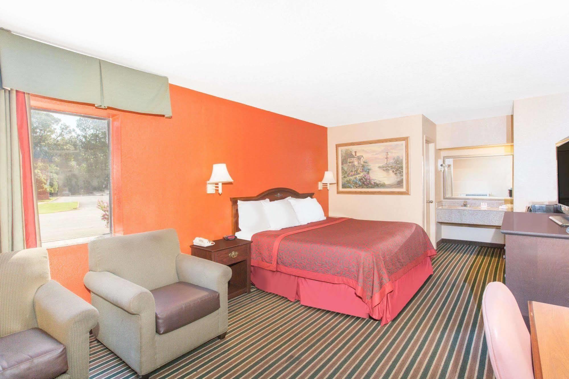 Days Inn By Wyndham Tupelo Ngoại thất bức ảnh