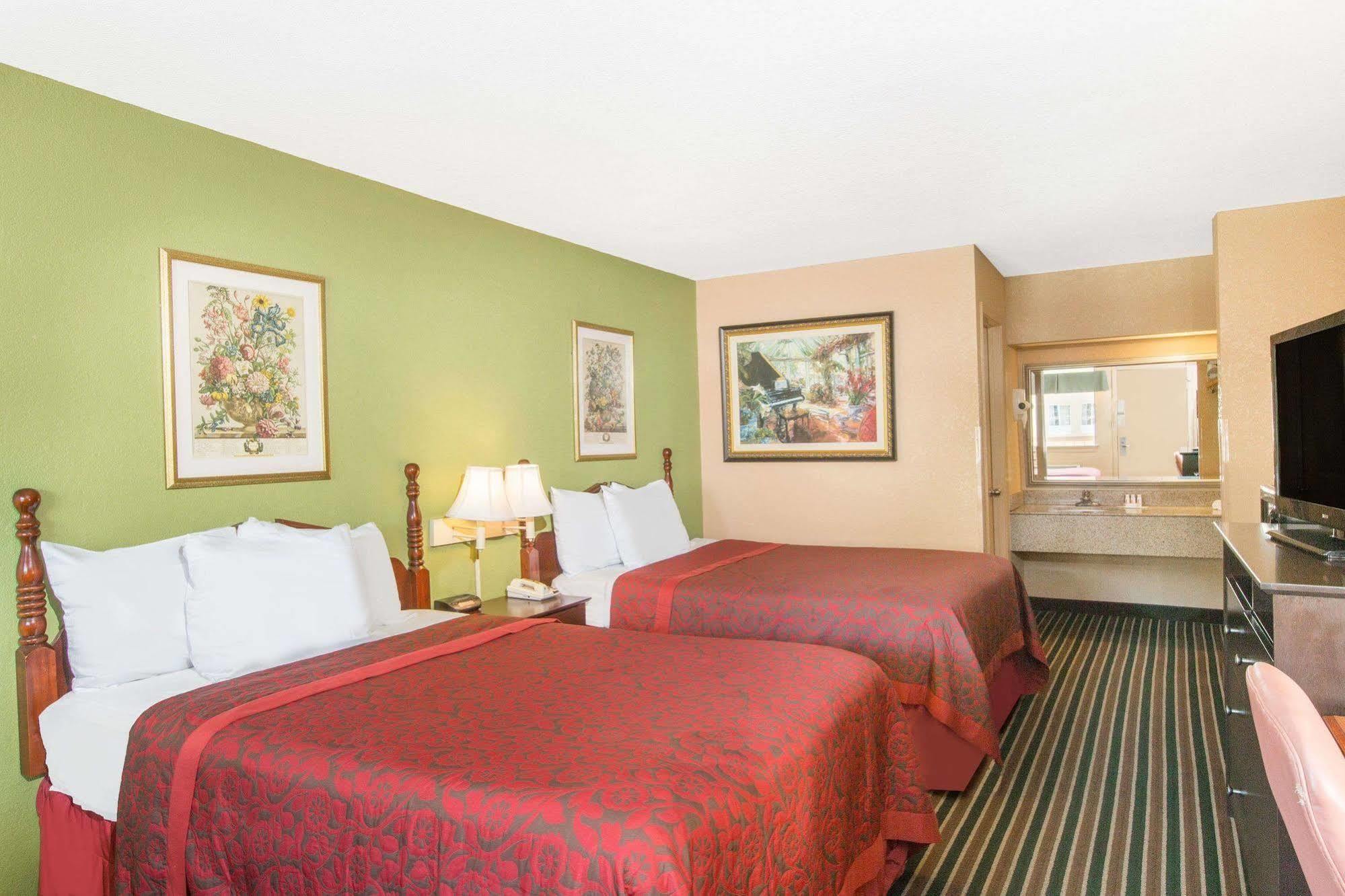 Days Inn By Wyndham Tupelo Ngoại thất bức ảnh